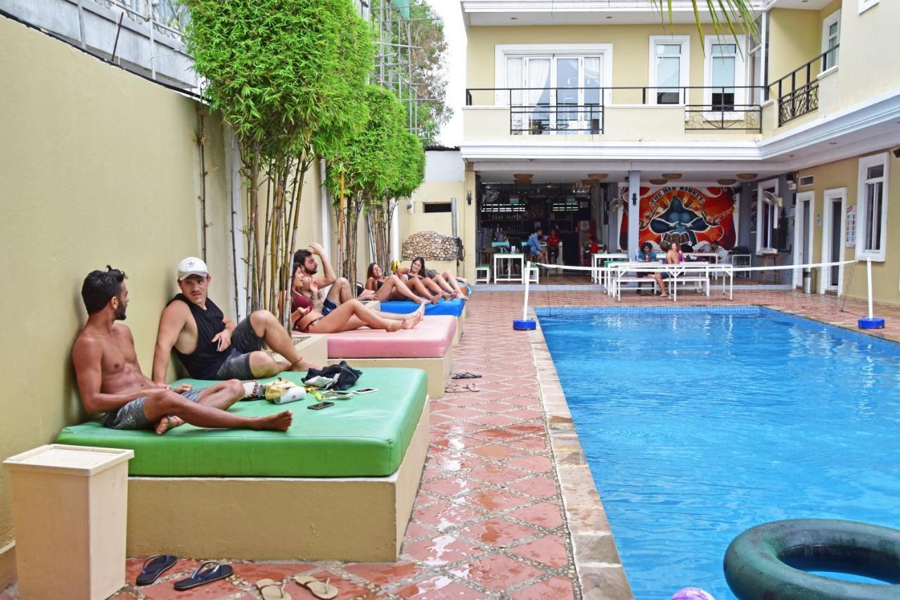 Mad Monkey Hostel Kampot (Adults Only) Exterior foto